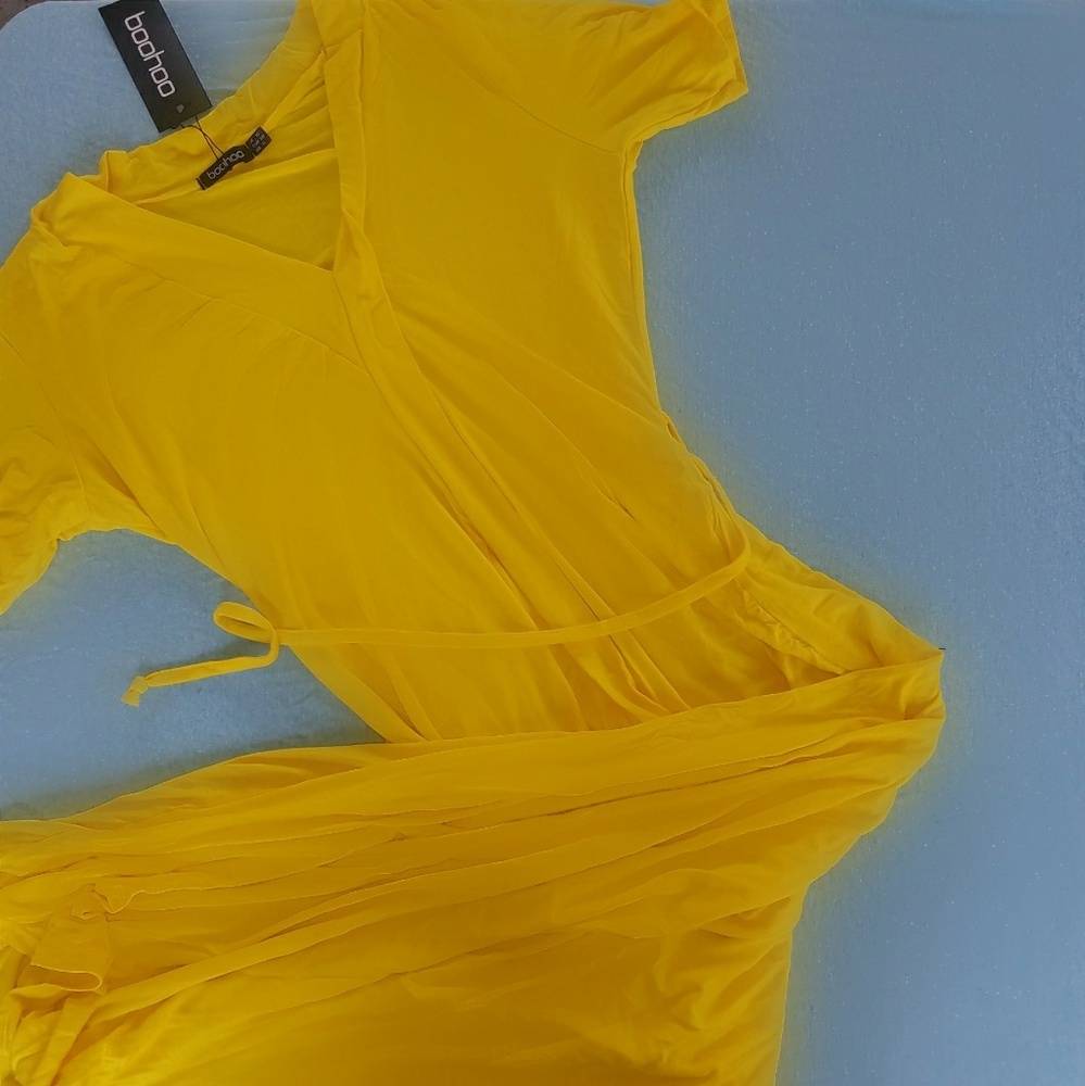 Women's Boohoo Yellow Tee Maxi Dress